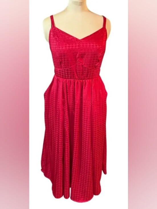 torrid Dresses & Skirts - Torrid Houndstooth Elegant Corset Red Sleeveless Dress w/ Pockets Size 3